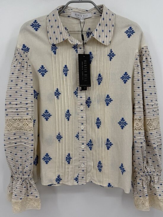 HUNTER BELL Tops - Hunter Bell Ezra Blouse size S Small Cotton Blend Blue Medallion, Cream